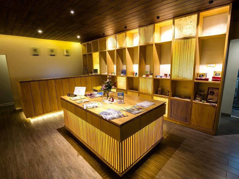 Yama Hotel & Rooftop Bar Yangón Exterior foto